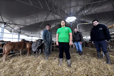 Des éleveurs de la Creuse vont inaugurer la première étable en forme de yourte construite en France