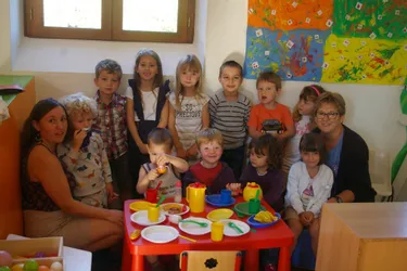 Onze élèves inscrits à l’école maternelle