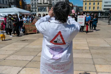 Une majorité de sages-femmes sont en grève dans le Puy-de-dôme ce week-end