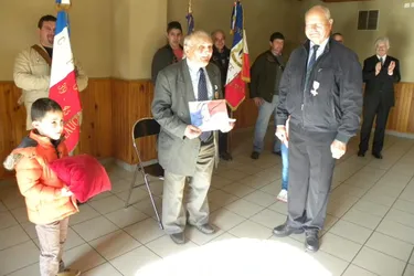 À Vicq, André Labbe reçoit le diplôme de porte-drapeau