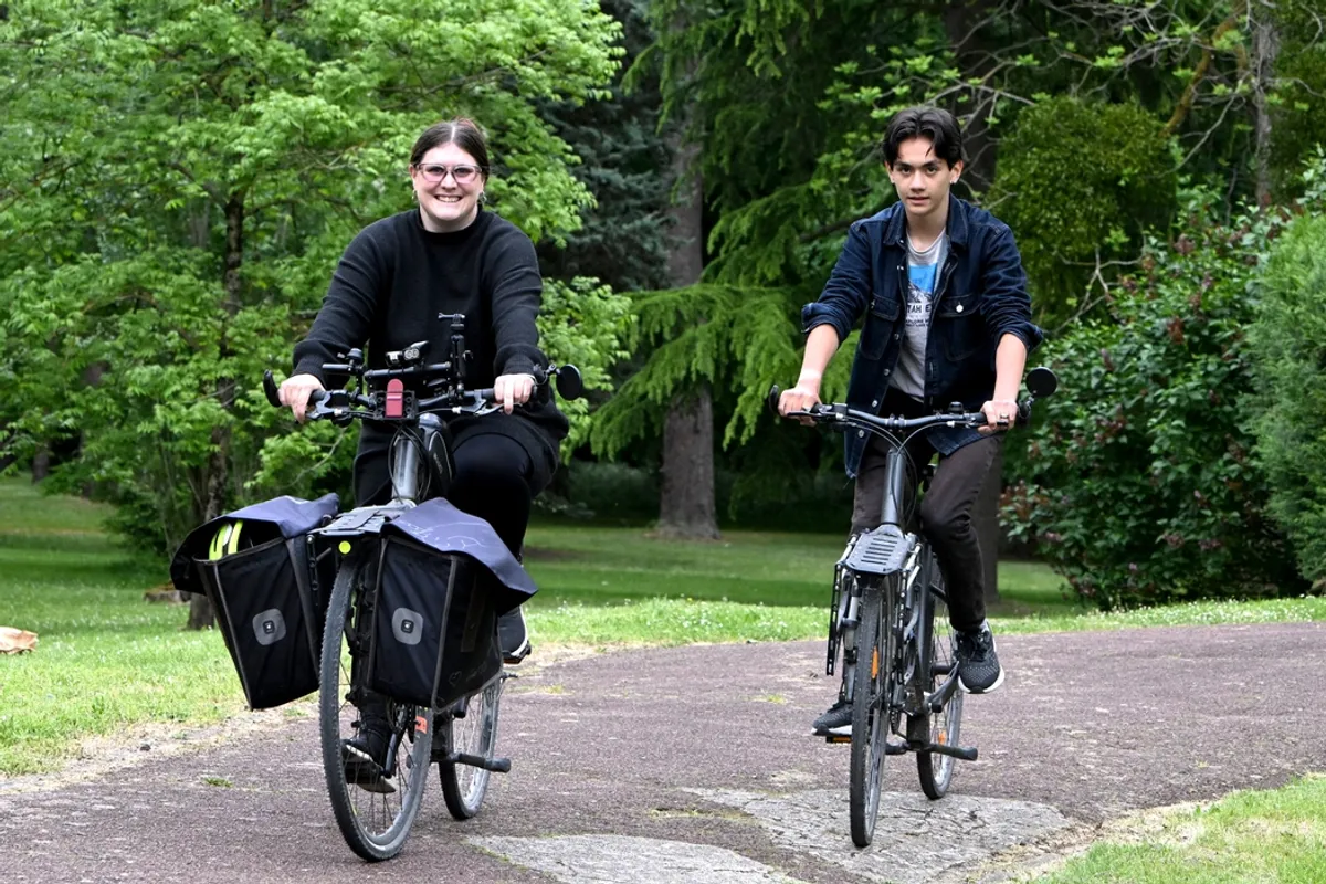 Heureux ceux qui pédalent le long du canal : cette mère et son fils ont testé la nouvelle véloroute entre Orléans et Montargis Heureux ceux qui pédalent le long du canal : cette mère et son fils ont testé la nouvelle véloroute entre Orléans et Montargis