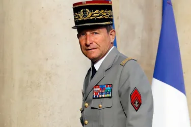 Le général Pierre de Villiers à Vichy : « Protéger la France, une belle mission »