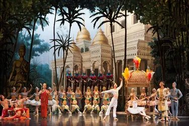 St-Pétersbourg ballet théâtre honore la tradition, le 16 février
