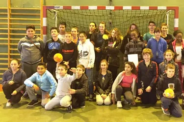 Handball : l’UNSS forme ses jeunes arbitres