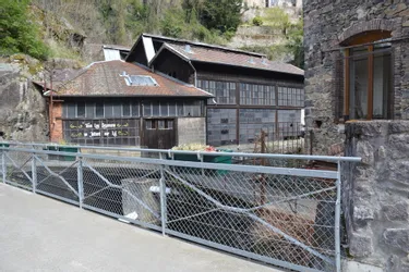 Visite des forges Mondière de Thiers (Puy-de-Dôme), future annexe du musée de la Coutellerie