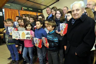 Les élèves de l’école primaire ont publié un livre sur la vie du poilu Jean Viallaneix