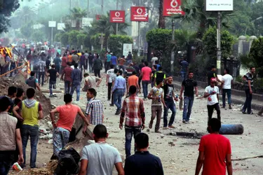 Egypte: l'ultimatum de l'armée a expiré, la présidence dénonce un "Coup d'Etat militaire"