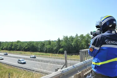 Les gendarmes surprennent une course improvisée sur l'A71