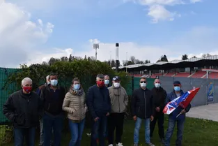Avant le match contre Angoulême, les supporters d'Aurillac (Cantal) étaient au soutien