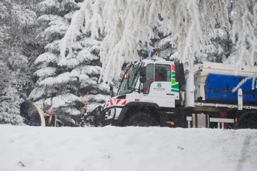 La bataille contre l’hiver est engagée sur les routes du Puy-de-Dôme