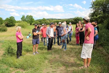 À Paulhac (Haute-Loire), deux maraîchers se sont installés grâce à l'aide de 70 citoyens