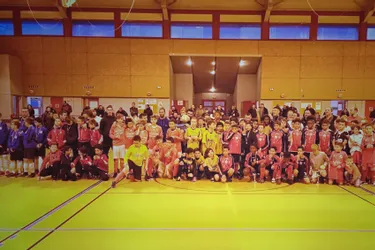 Futsal : les U13 vichyssois l'emportent au tournoi de Clermont Métropole