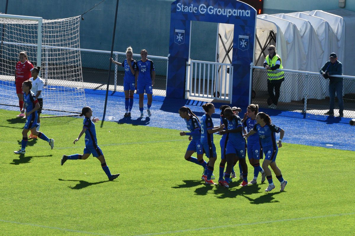 Les féminines de l'AJA arrachent le nul contre Saint-Malo