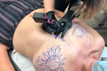 "Rose tattoo" à Clermont-Ferrand : des femmes atteintes d'un cancer du sein tatouées gratuitement