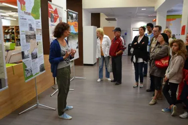 Une vingtaine de personnes à la visite guidée de l’exposition "Mémoires de la Libération"