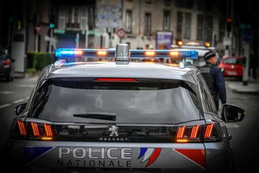 Les policiers découvrent plus de 41.000 € en liquide dans la chambre d'un habitant de Clermont-Ferrand