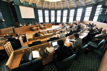 Le projet de redécoupage cantonal agite l'assemblée départementale