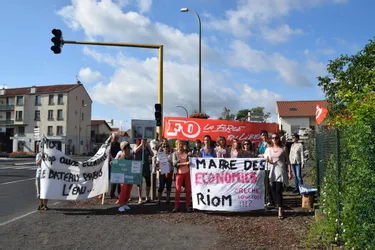 Multi accueil de Riom : "Si les banderoles ne sont enlevées ce soir, c'est moi qui m'en charge !"