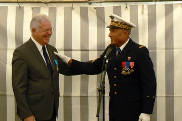 Jean-Daniel Destemberg reçoit l’ordre national du Mérite