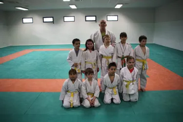 Les jeunes judokas brillent à Combronde