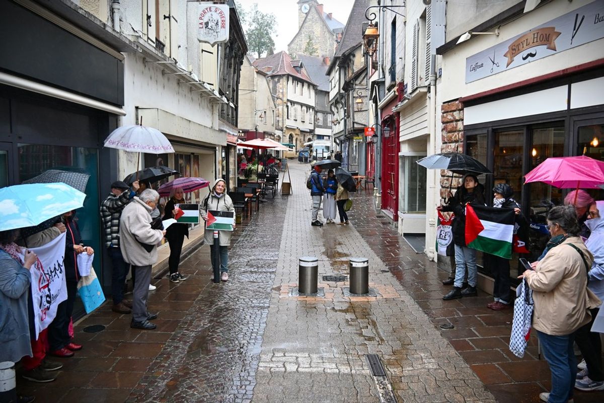 Un rassemblement de soutien Ã  la Palestine Ã  MontluÃ§on : "Le gÃ©nocide continue"