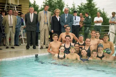 Quand la nouvelle ministre des Sports nageait dans la piscine de Corrèze