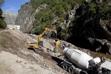 Le chantier du barrage de Sarrans s’achèvera en 2014