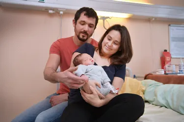 Joseph, premier bébé de l'année 2020 à la maternité de Moulins (Allier)