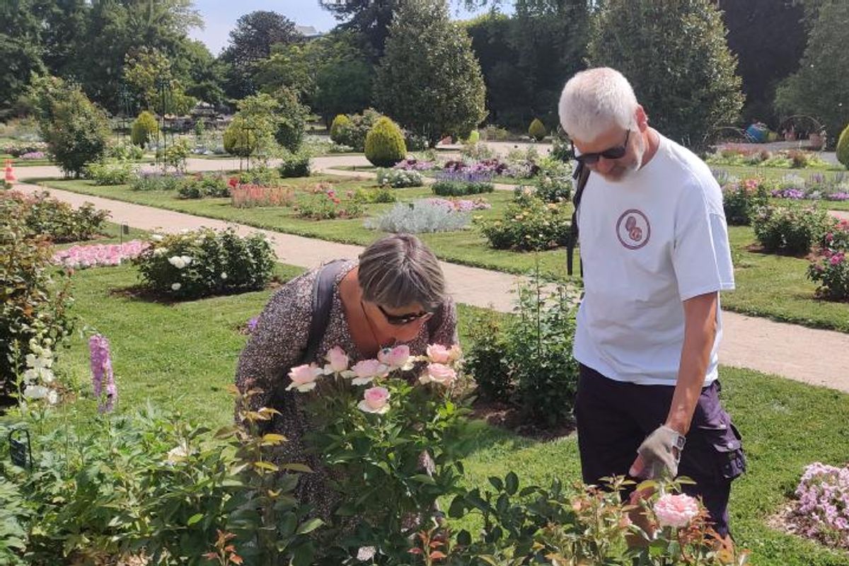 Des capteurs pour mieux doser les besoins en eau des fleurs et réduire l'irrigation en test au jardin des plantes d'orléans