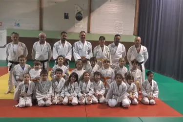Passages de grade chez les jeunes judokas de Lurcy-Lévis