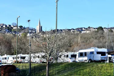 Installation sauvage de quatre-vingts caravanes à Donzenac (Corrèze) : "30 ans qu'on n’avait pas vu ça !"