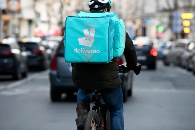 Quatre ans après un lancement pas abouti, Deliveroo arrive à Bourges ...