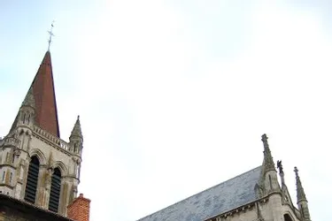 Une colonne du clocher de l'église menaçait de s'effondrer