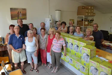 Le club service montluçonnais a livré 52 cartons de couches à l’association locale