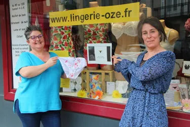 A Brioude (Haute-Loire), le magasin Oze lingerie participe à l'Action culottée en envoyant un dessous féminin à Jean Castex