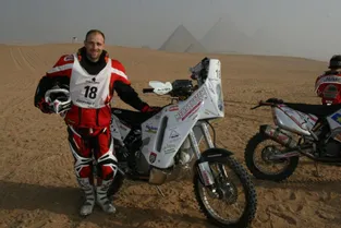 Philippe Navech va participer du 1er au 7 octobre au rallye Oilibya, au guidon de sa moto