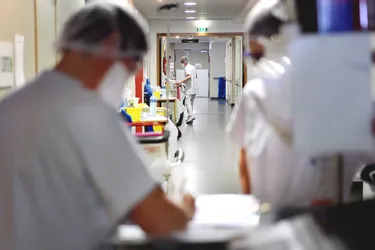Coronavirus : 1 décès et 15 hospitalisations supplémentaires en 24 heures en Creuse