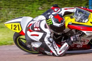 Moto : Kenneth Zéfirini, champion de France 25 power vitesse