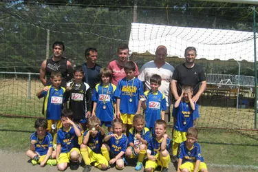 Les U7 et U9 de l’école de football de Cublac au tournoi de Cosnac