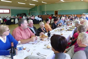 Repas annuel offert par la municipalité et le CCAS aux aînés de la commune