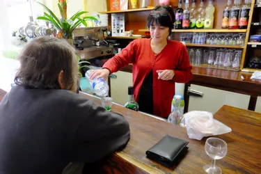 Le Café du bourg de Seuillet fait « partie des résistants »