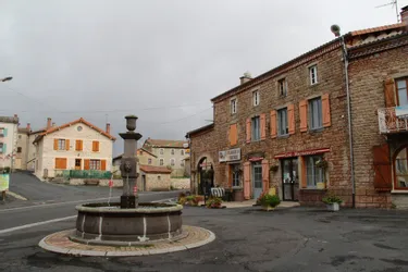Le Relais de la Fontaine à Echandelys (Puy-de-Dôme) fermé pour travaux de mise en conformité