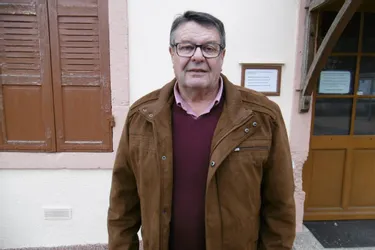 Gilles Paris entame un deuxième mandat de maire de Marcenat (Allier)