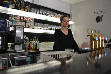 Une nouvelle propriétaire au bar Le Bordeaux de Thiers