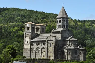 L’architecture romane du Puy-de-Dôme, une passionnante synthèse historique et artistique