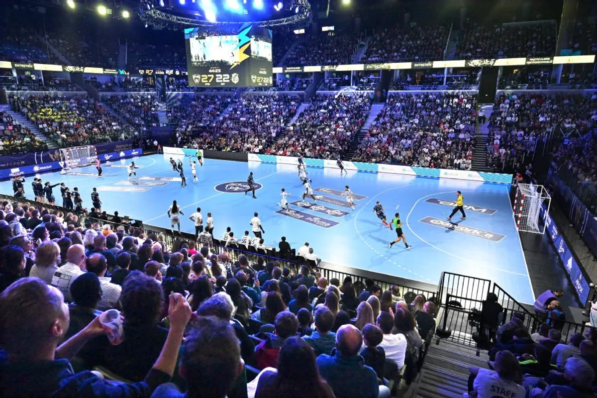Séance d'entraînement de handball : le jeu dans l'intervalle à partir des -14 an