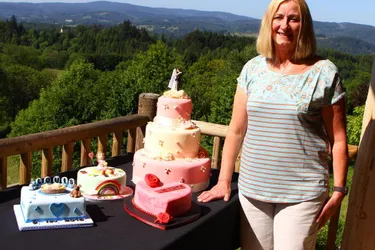 De la vente de bonbons anglais, elle a orienté son activité vers la création de gâteaux personnalisés
