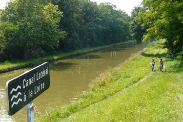 Un bateau heurte une écluse : circulation interrompue sur le canal latéral à la Loire entre la Nièvre et l'Allier