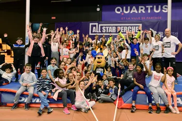 Les enfants aussi participent au All star perche à Clermont-Ferrand