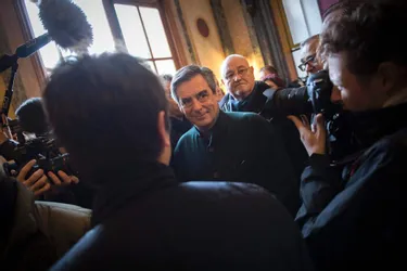 Primaire de la droite et du centre : François Fillon en tête du premier tour
